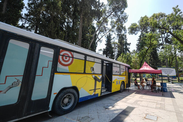 Mobil İstihdam Başvuru Noktası otobüsünde, Özgeçmiş Hazırlama Teknikleri sunumu seni bekliyor!
